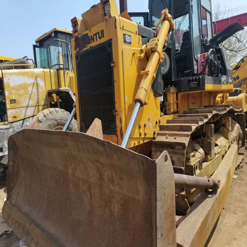 Trator de rastos Shantui SD22 usado