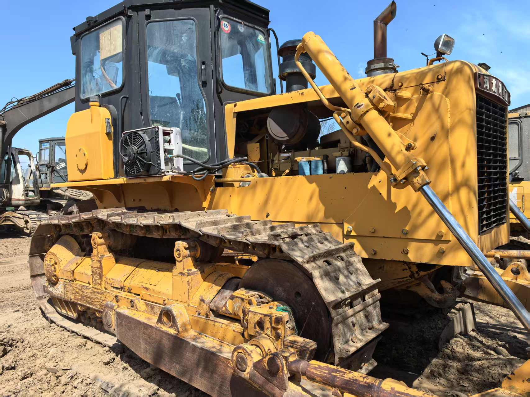 جرافة مستعملة موفرة للوقود جرافة مستعملة موفرة للوقود