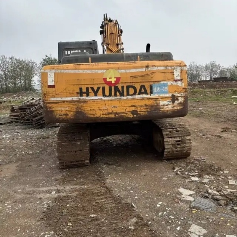 Escavadoras Hyundai R215-7C usadas e atualizadas