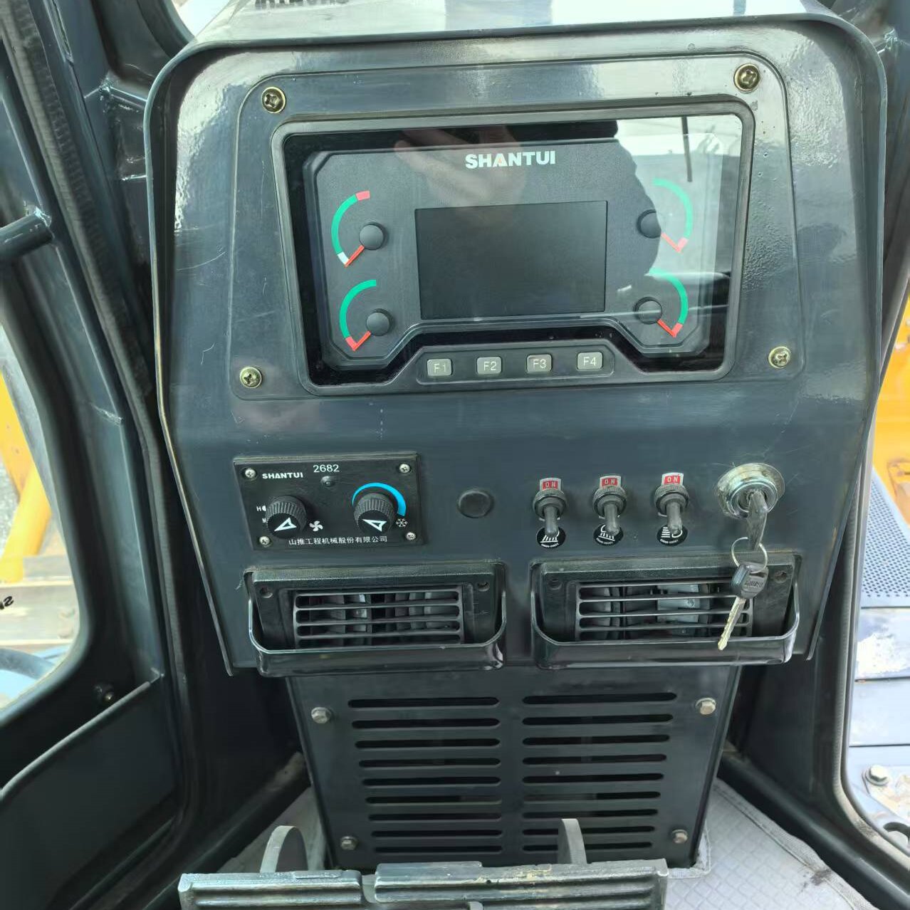 Конфигурация бульдозера б/у в Африке