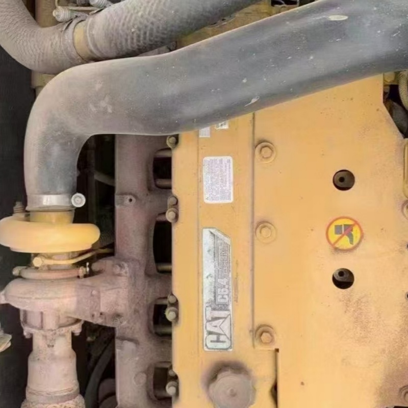 Escavadora Caterpillar Usada - Escolha de Alta Eficiência