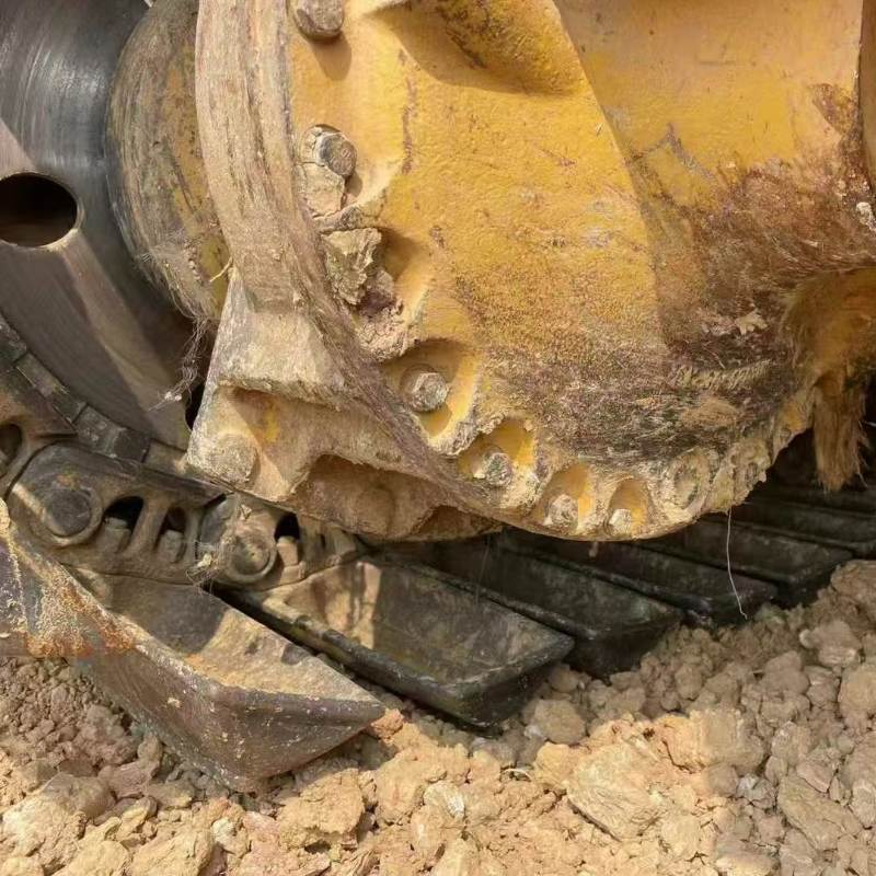 Бульдозер Shantui SD16TL — рабочая лошадка с малым ресурсом работы