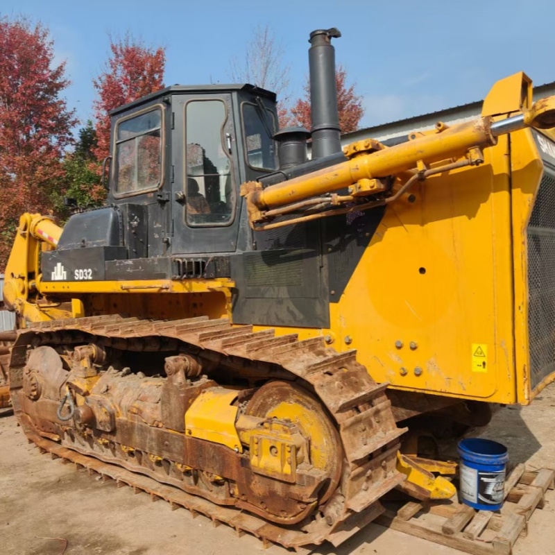 Jentolak Shantui 320 Terpakai 12 Tahun untuk dijual