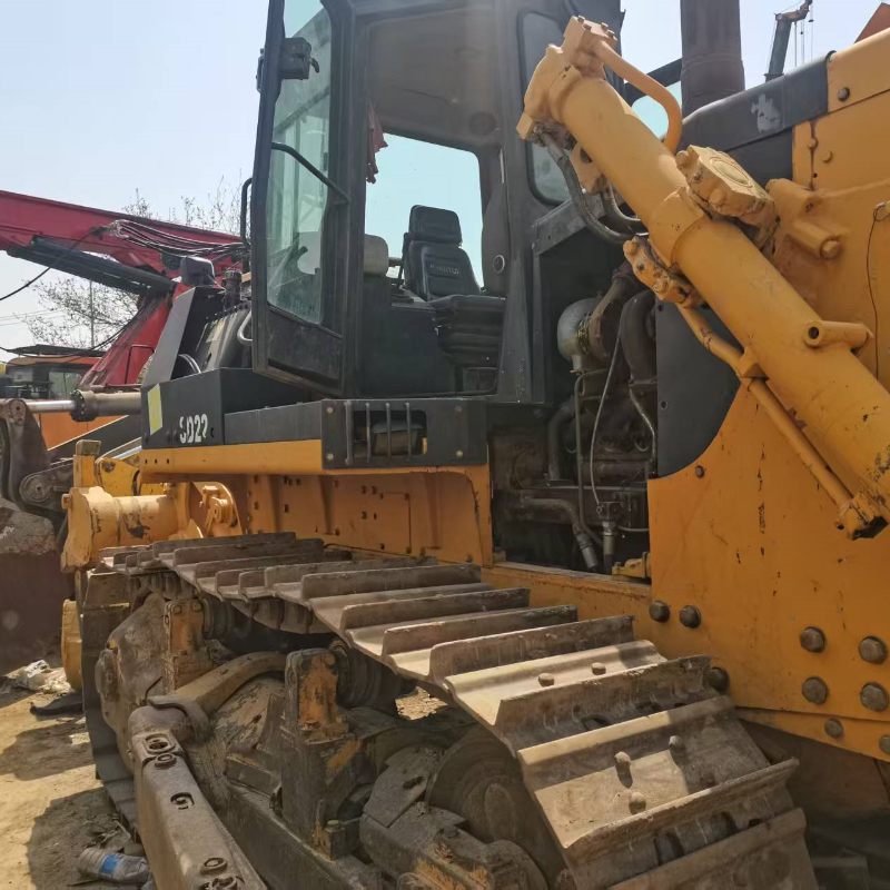 Trator de rastos Shantui SD22 usado