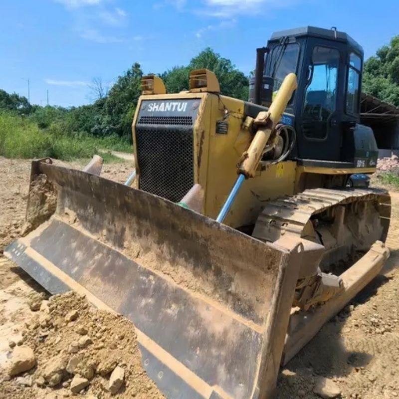 Shantui SD16 Dozer – Máquina de terraplanagem comprovada em África