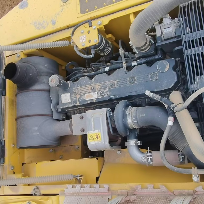 Jengkaut Terpakai Komatsu