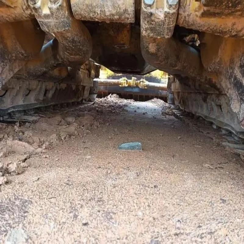 جرافة شانتوي SD22 موديل 2009 - حصان عمل مُجرب في أفريقيا