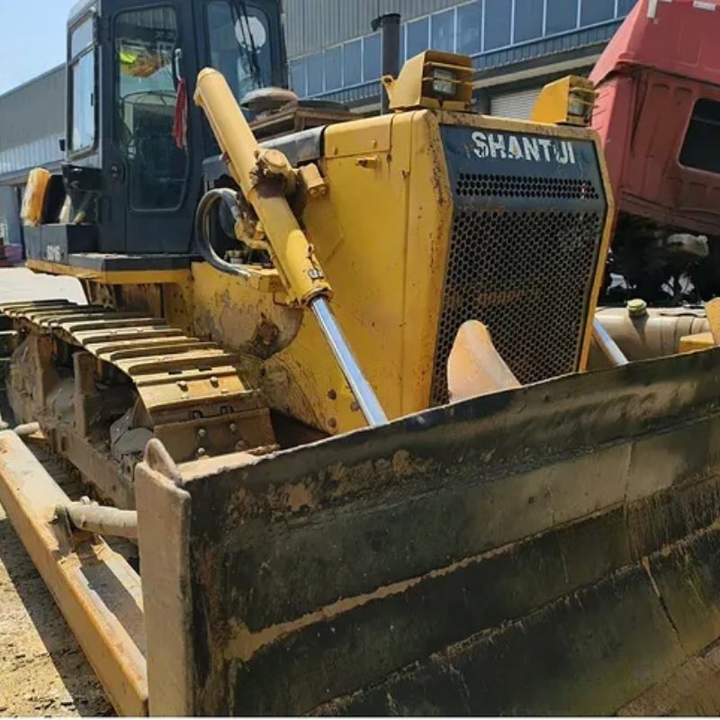 Trator Shantui SD16 com desempenho fiável e comprovado