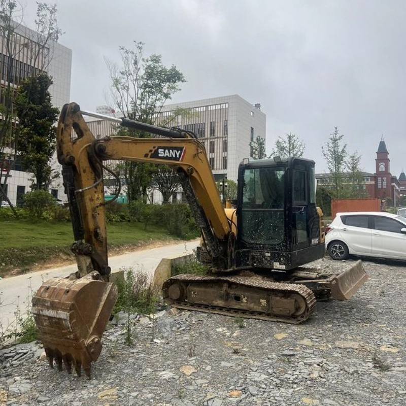 حفارة SANY SY55 صغيرة الحجم معتمدة ومستعملة