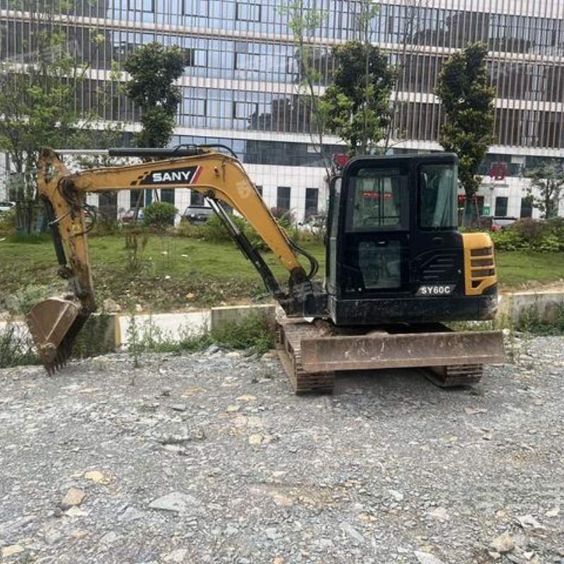 حفارة SANY SY55 صغيرة الحجم معتمدة ومستعملة