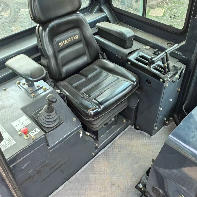 Конфигурация бульдозера б/у в Африке