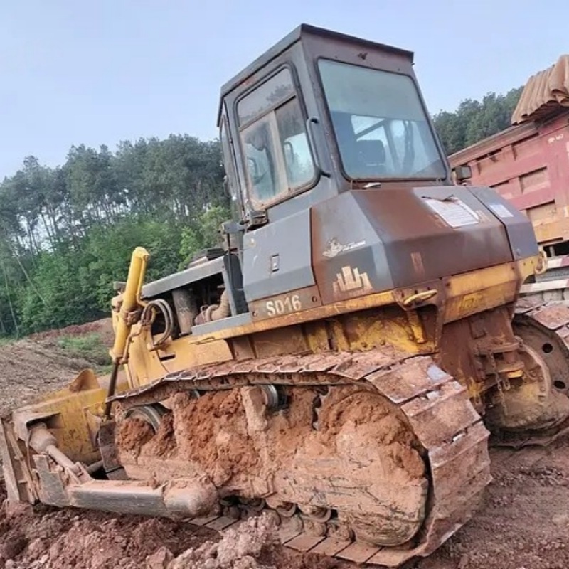 Pembubaran Alat Berat Dozer Terpakai