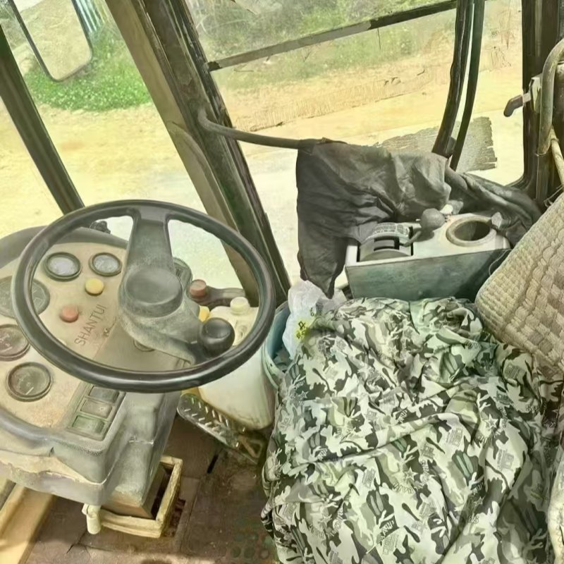 Rodillo compactador usado Shantui