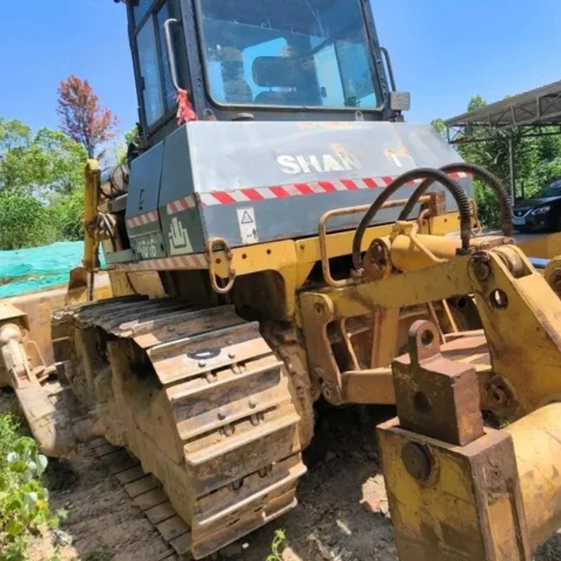 جرافة شانتوي SD16 - متخصصة في نقل التربة مزودة بخطاف